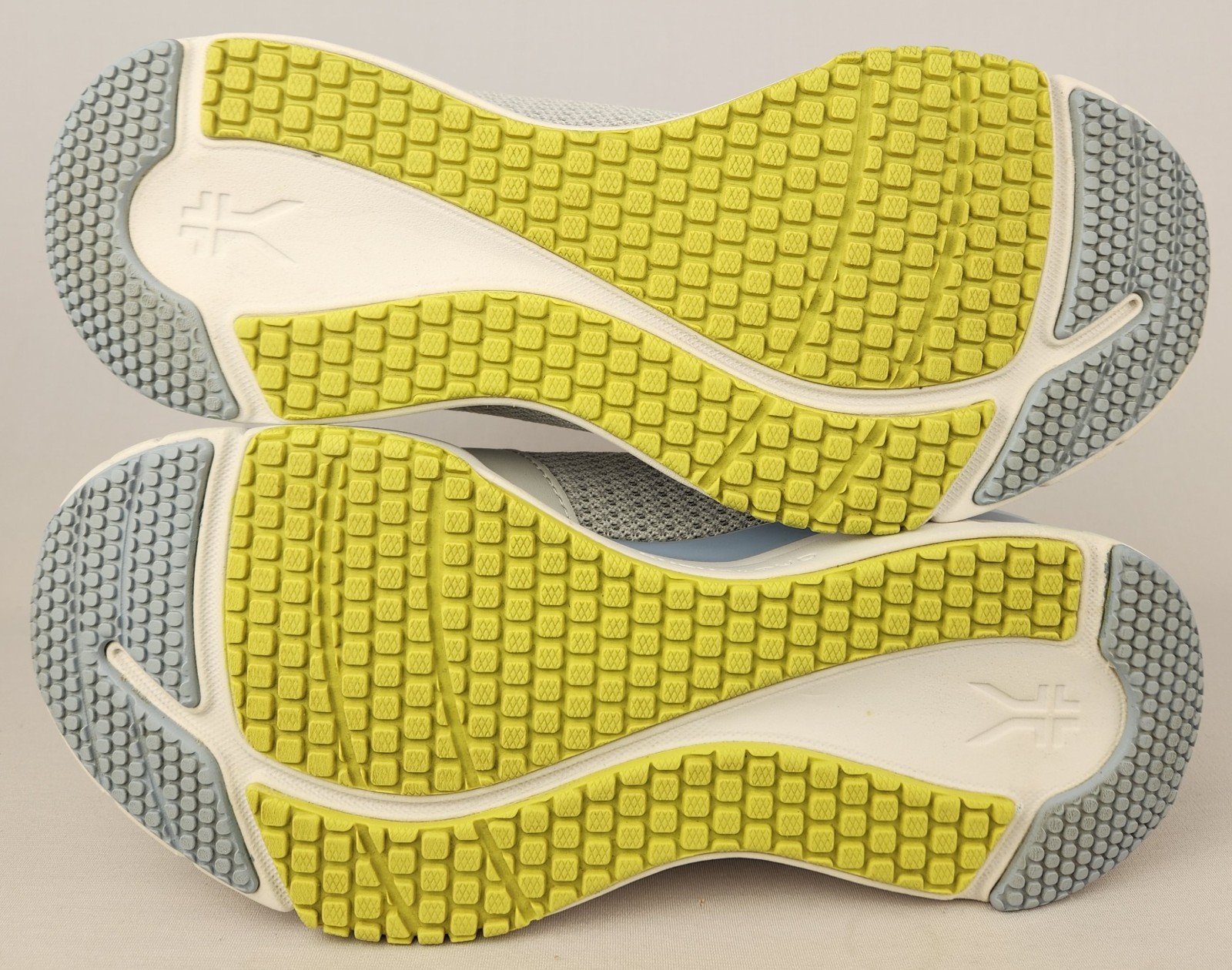 KURU Quantum 2.0 Womens Shoes Sz 9.5 M Dove Gray Pale Lime Lace Up Mesh Sneakers