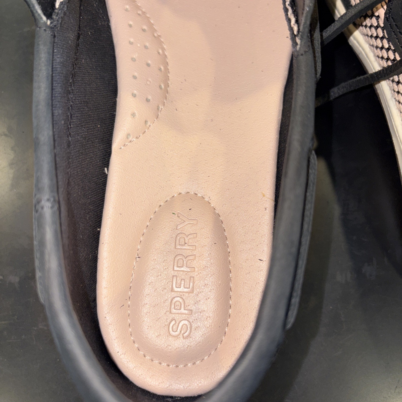 Women’s Sperry Koifish Mesh in Pink And Black Size 8 Preppy Weekend Travel
