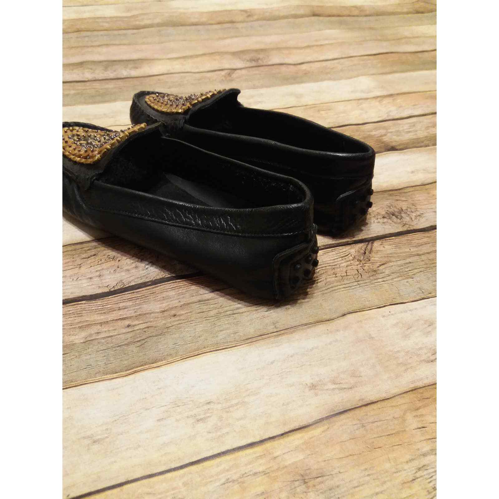 J Renee Women Leather Embellished Loafers Sz 9 1/2 Made in India.