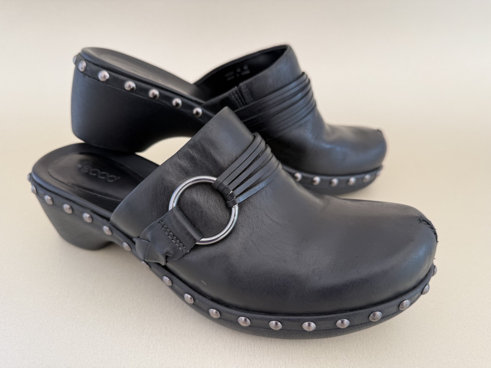 ECCO Black Leather Studded Clogs Mules Open Back Women’s EU 40 US 9 to 9.5