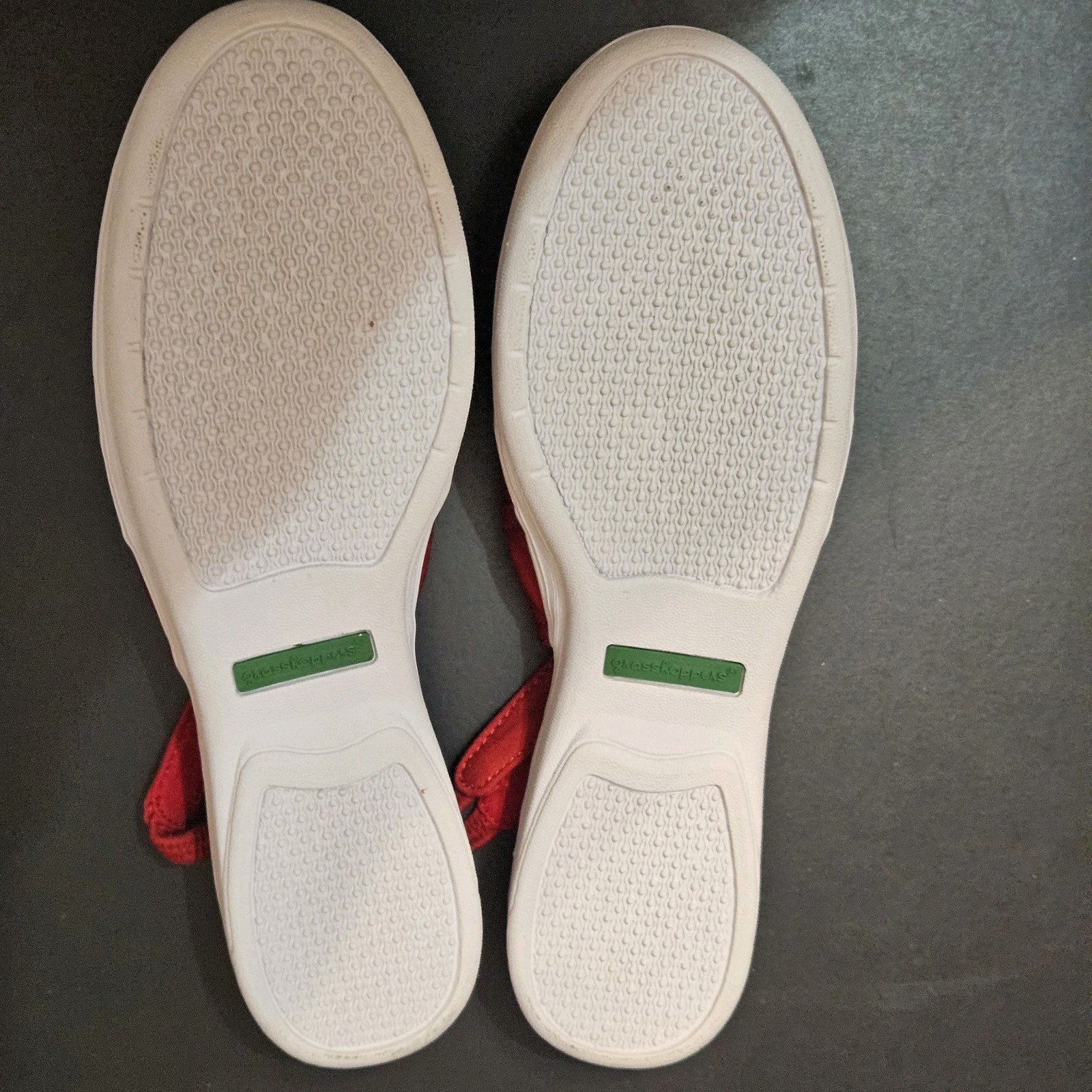 Vintage Women’s Grasshopper Calypso II Red Twill Multiple Sizes
