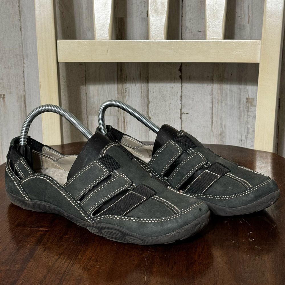 Clark’s Collection Comfort Shoes 8