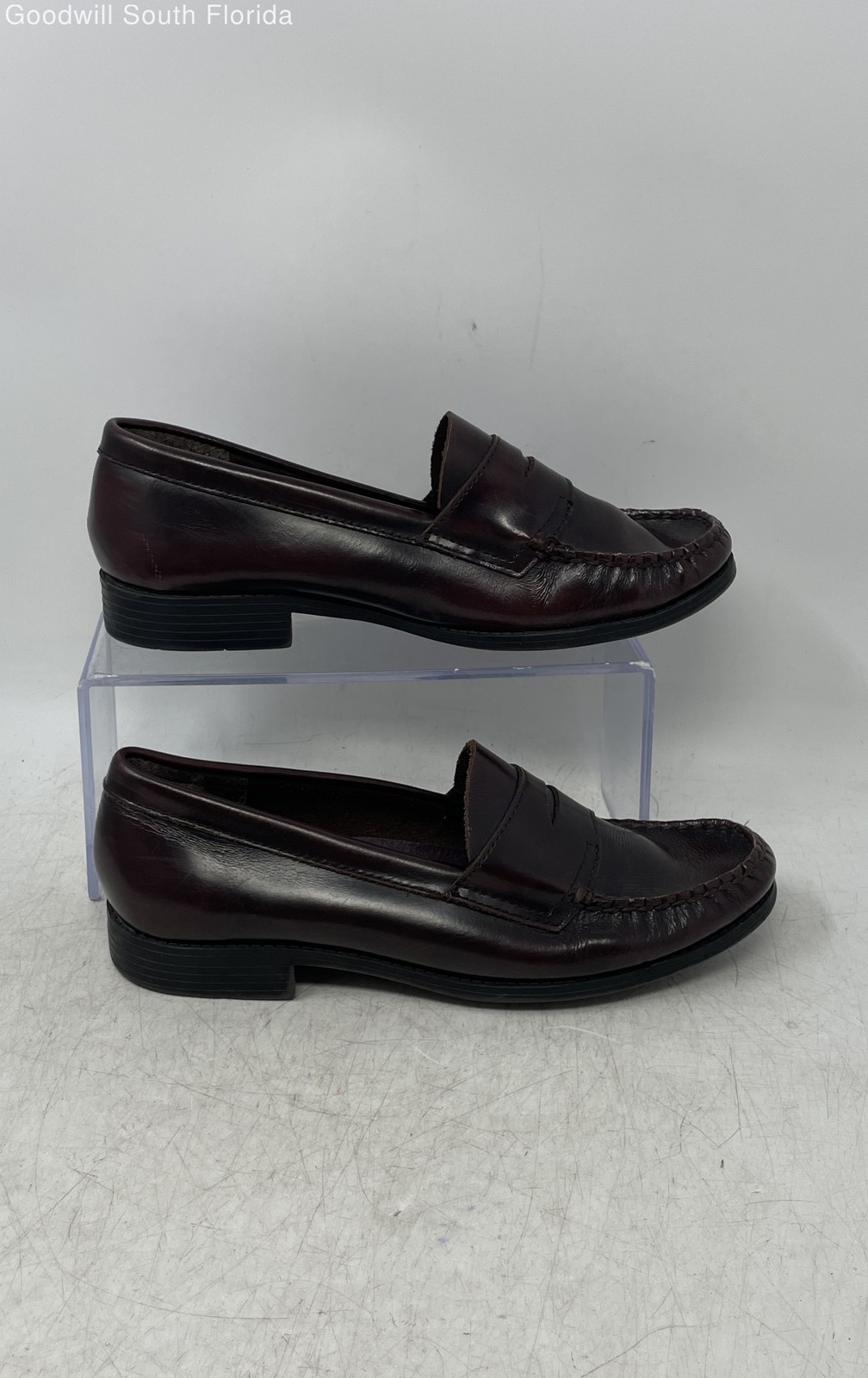 School Issue Womens Ivy Red Leather Moc Toe Slip-On Penny Loafer Shoes Size 7 W