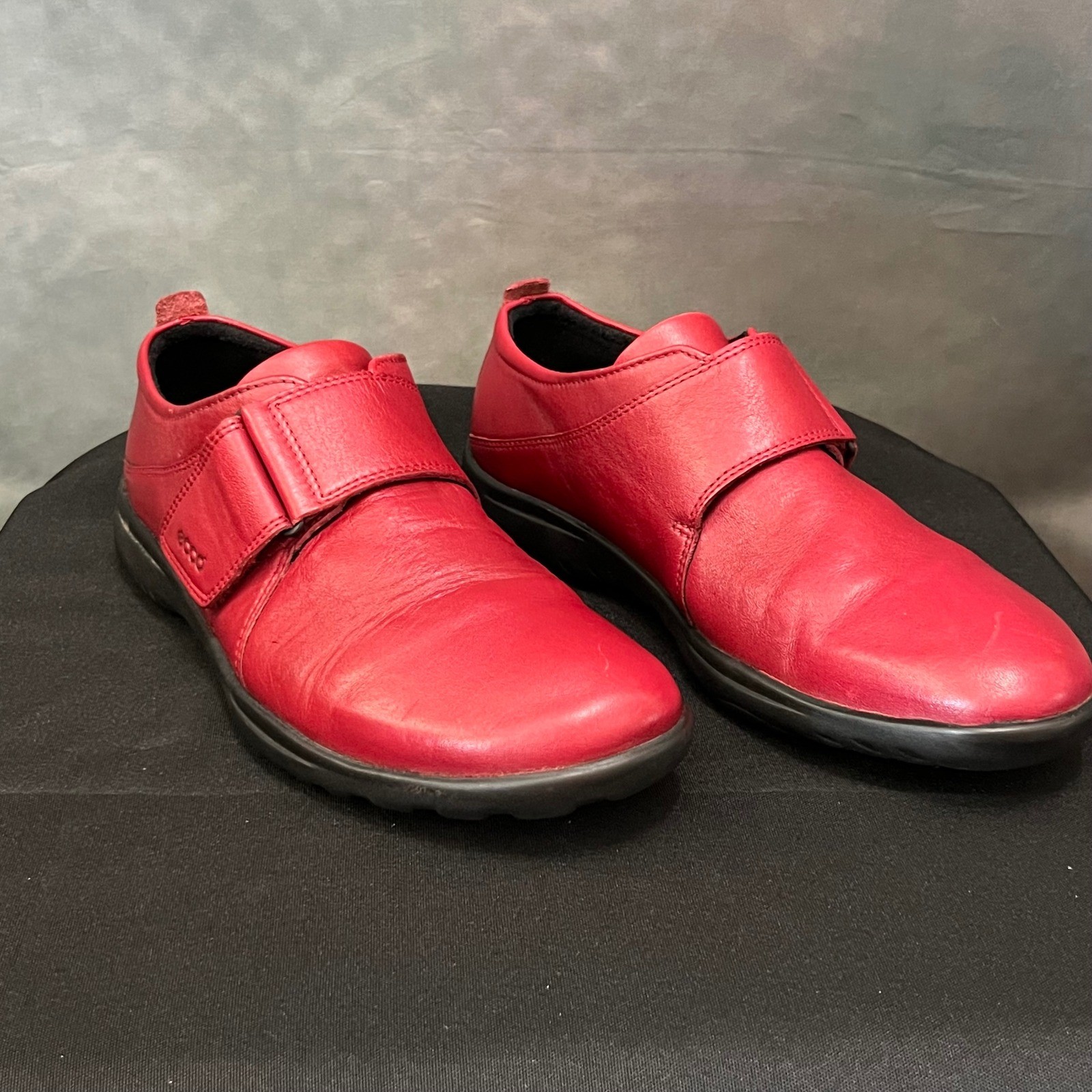 ECCO Soft 1 Red Leather Hook and Loop Low Top Sneakers 156793 Womens 39
