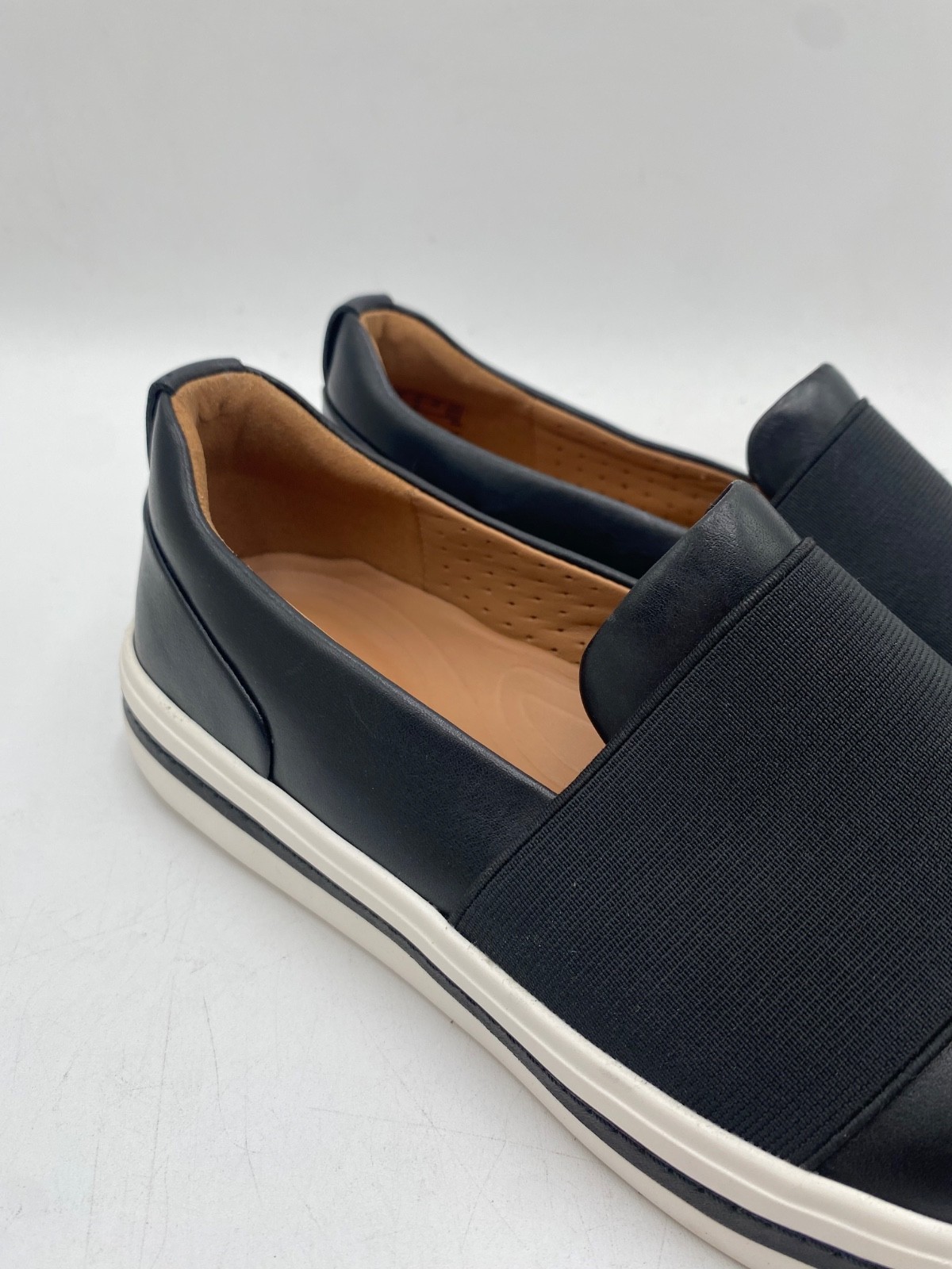 Clark’s UN MAUI STEP Women’s Casual Slip-ons Black Leather Multiple Sizes