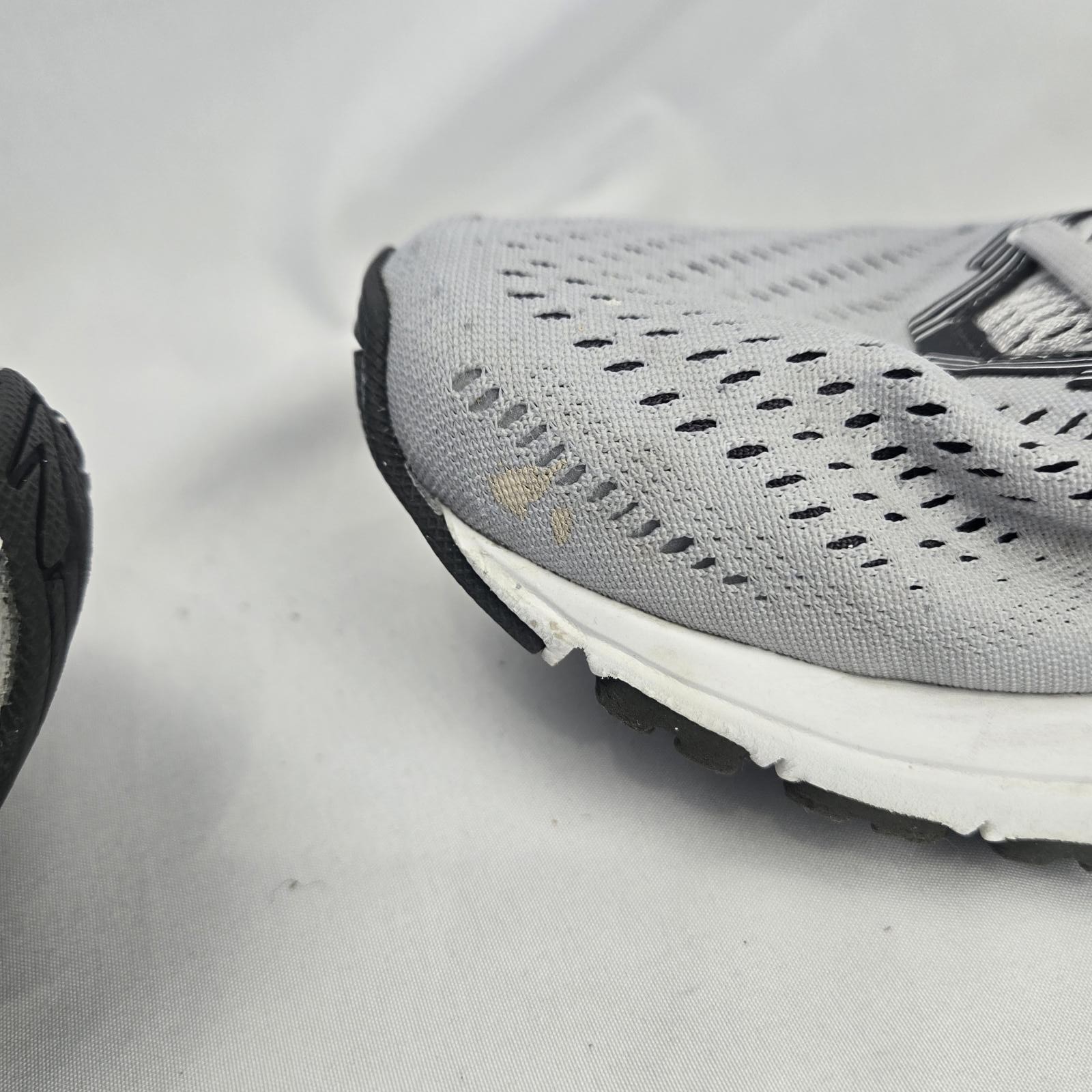 Brooks Launch 5 Running Shoes Gray/Black Womens 9.5 B Mens 7.5 D