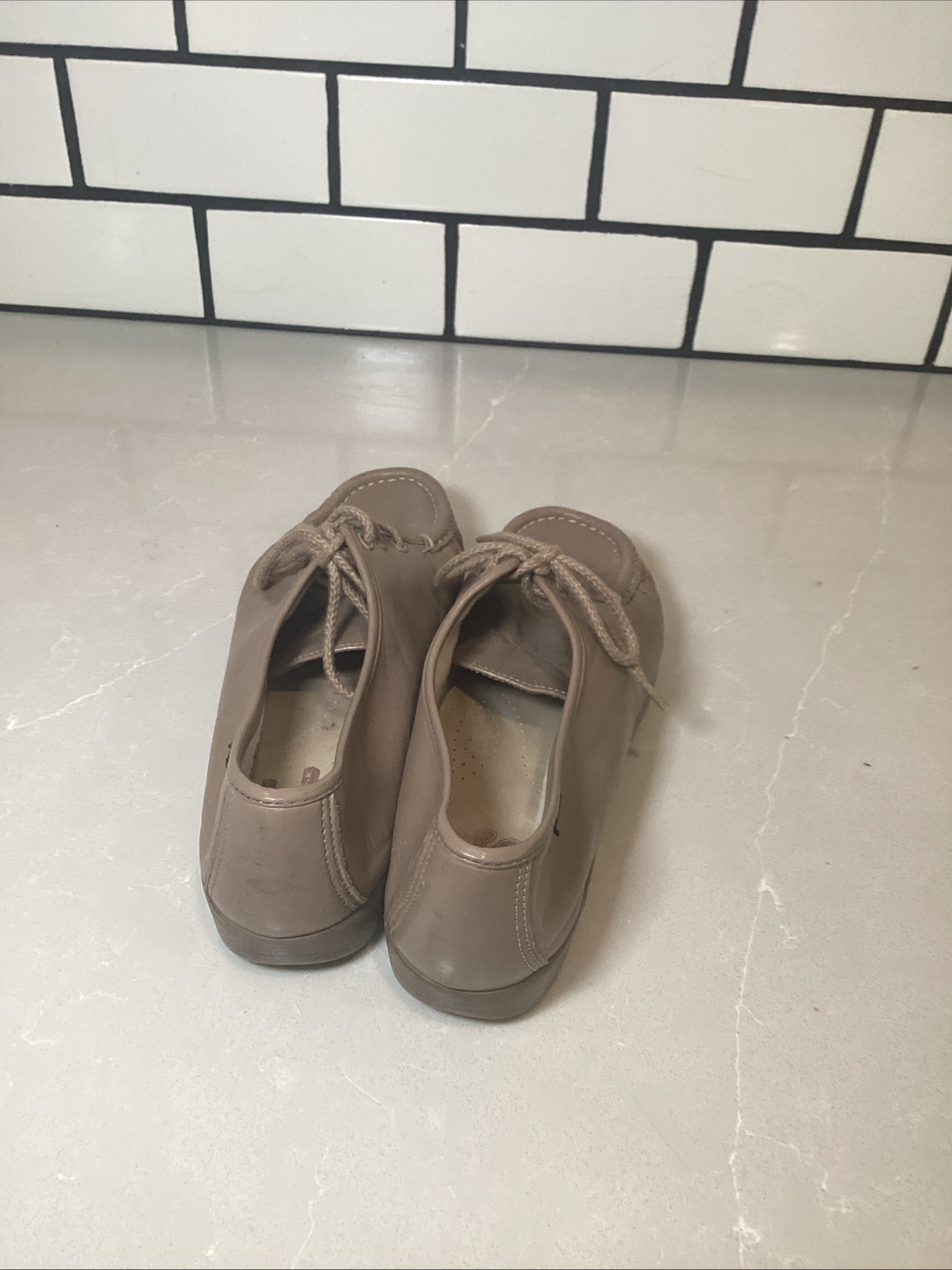 SAS Handmade Comfort Women’s Beige Leather Lace Up Comfort Shoes Size 9M