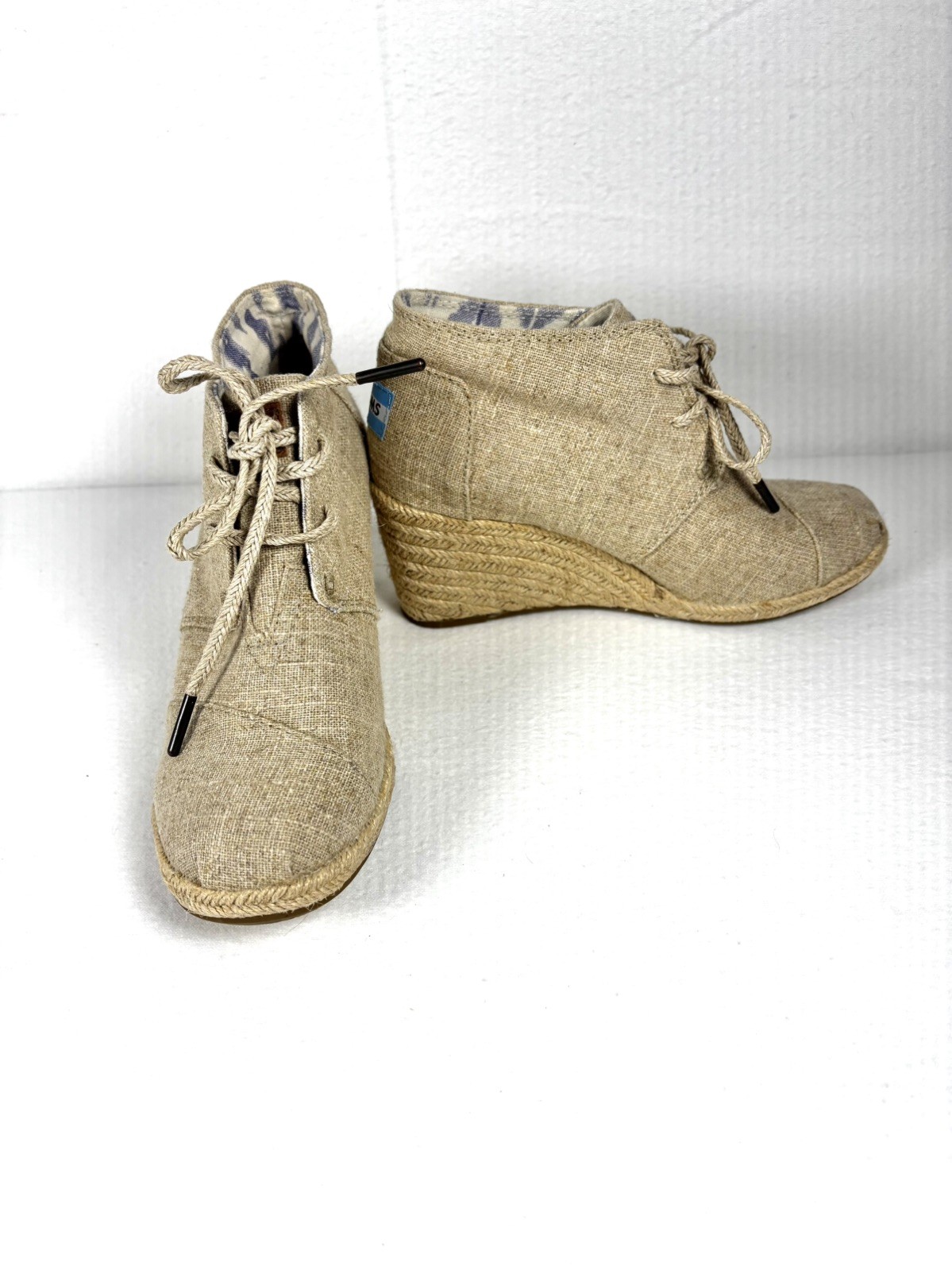 TOMS 6.5 Desert Wedge Booties Ankle Espadrille Nuetral Lace Up Taupe