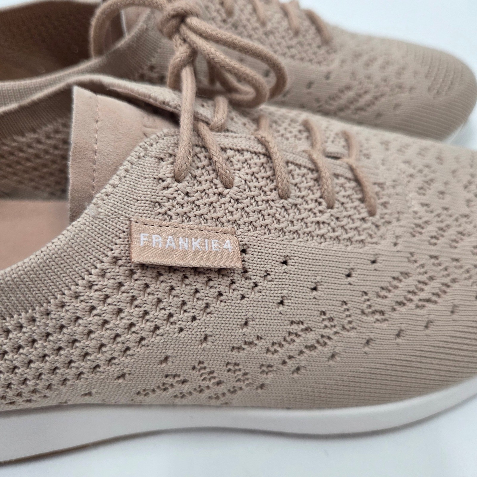 Frankie 4 Dimity Sneakers Womens Size 9 Sand Beige Rose Gold Slip Resistant