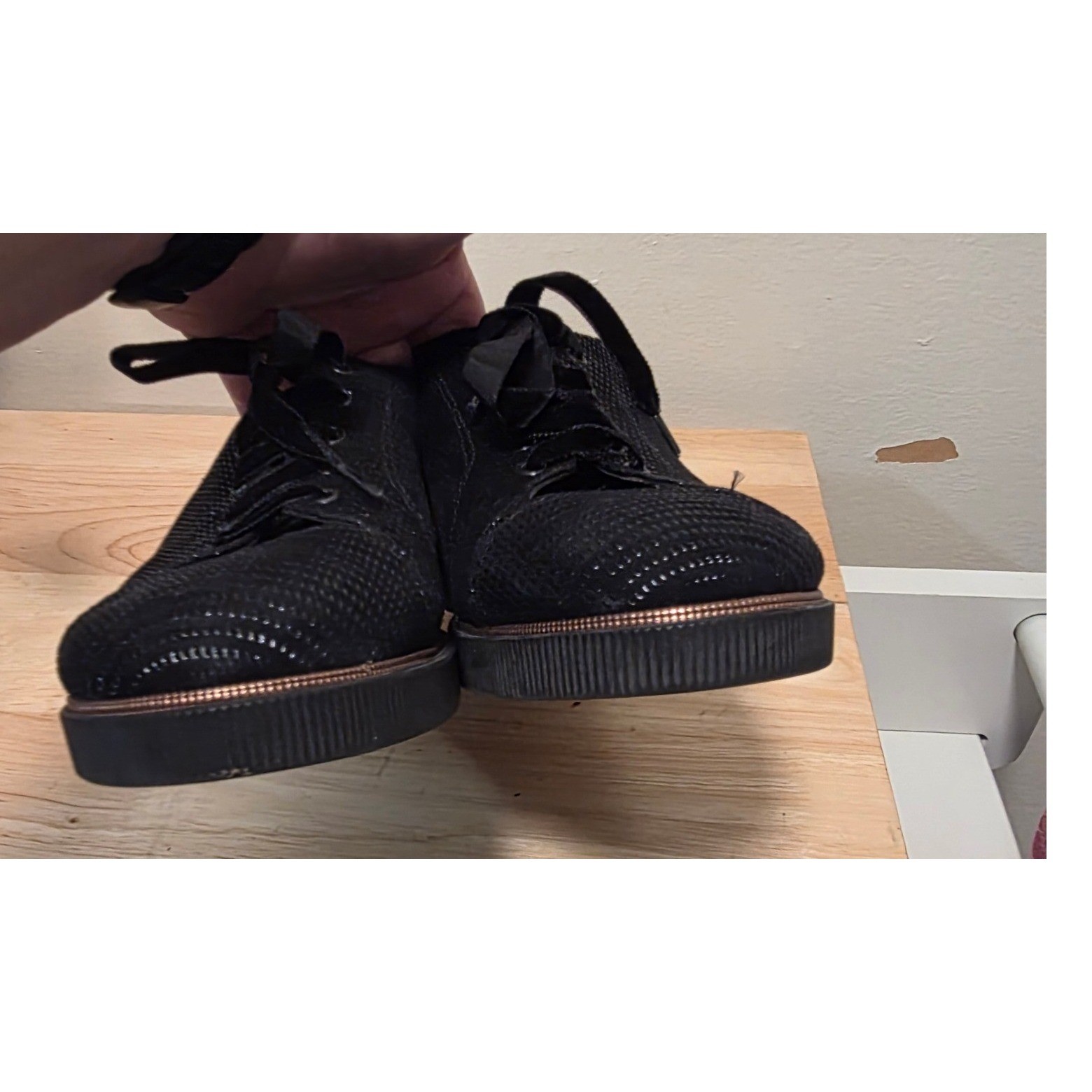 BeautiFeel Black Textured Shimmer Leather Platform Oxford Sneakers Size 38