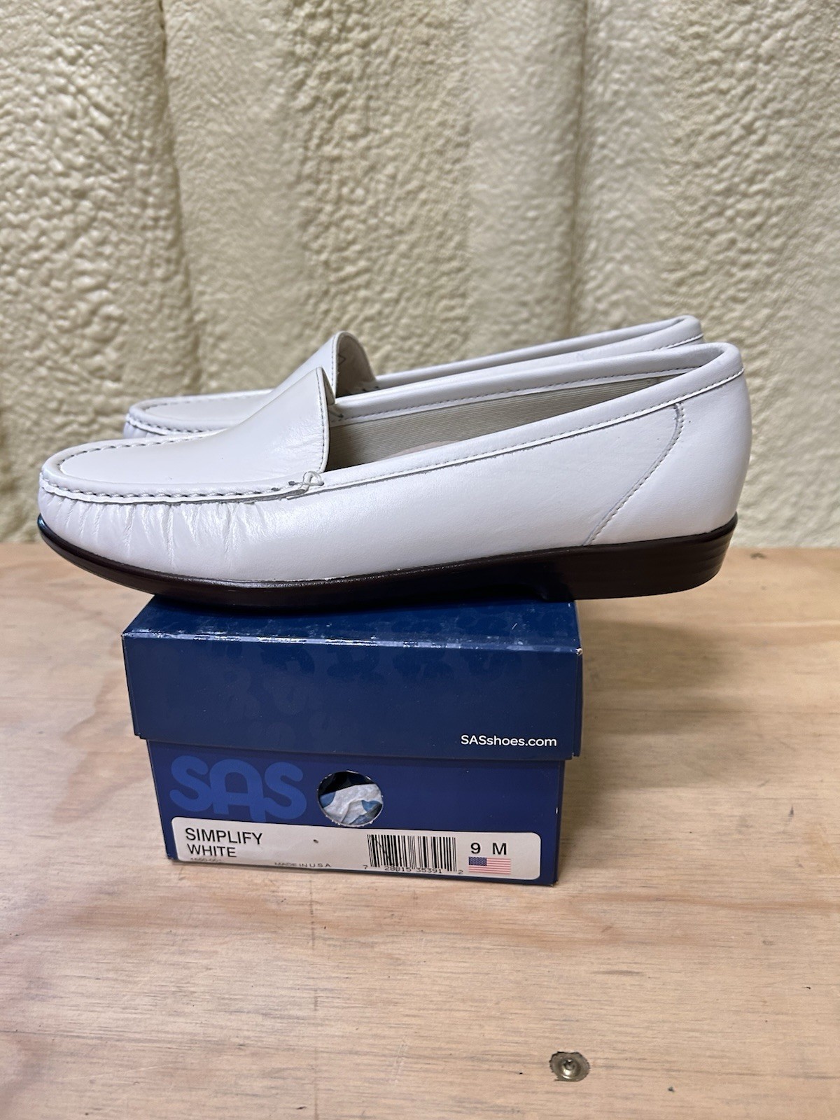 SAS 1550-001 Simplify White Pearl Bone Sz 9 M Women’s NEW IN BOX Made In USA