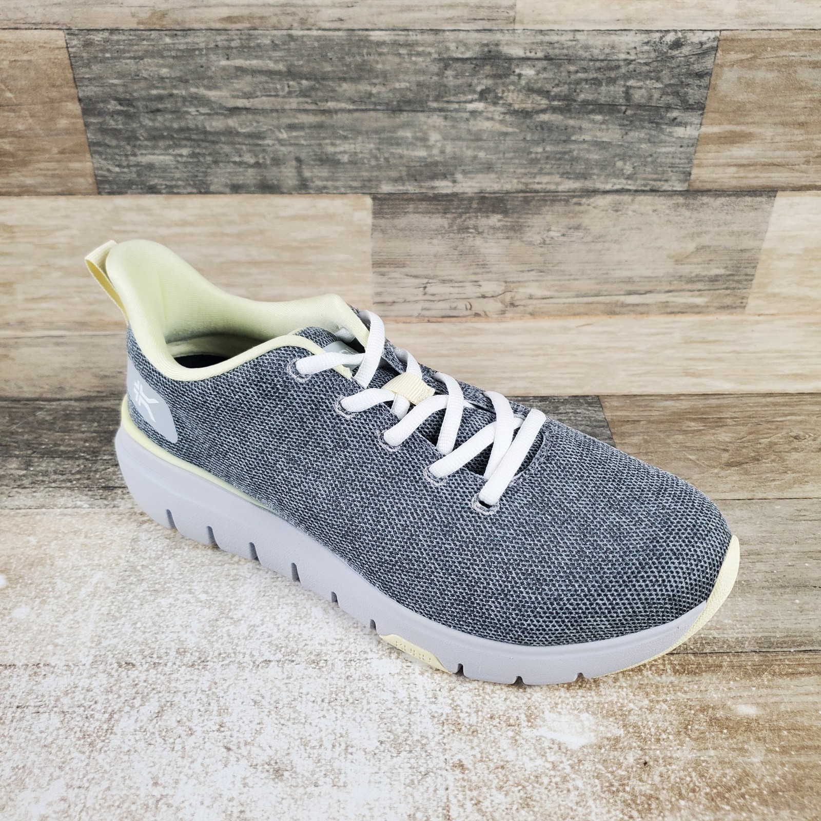 Kuru Flex Via Womens Shoes Sz 7.5 W Running Athletic Dove Gray Pale Lime Sneaker