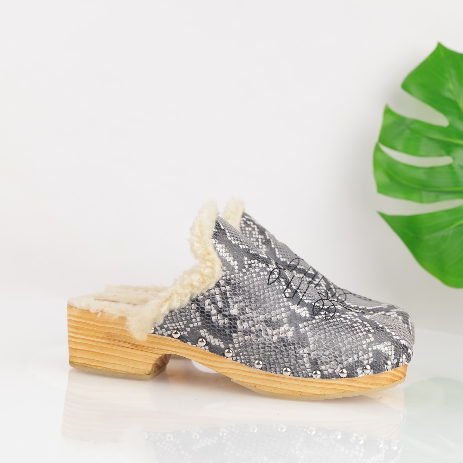 Anthropologie Pilcro Womens Clog Size 10 Gray Snake Wooden Heel Sherpa Shoe Mule