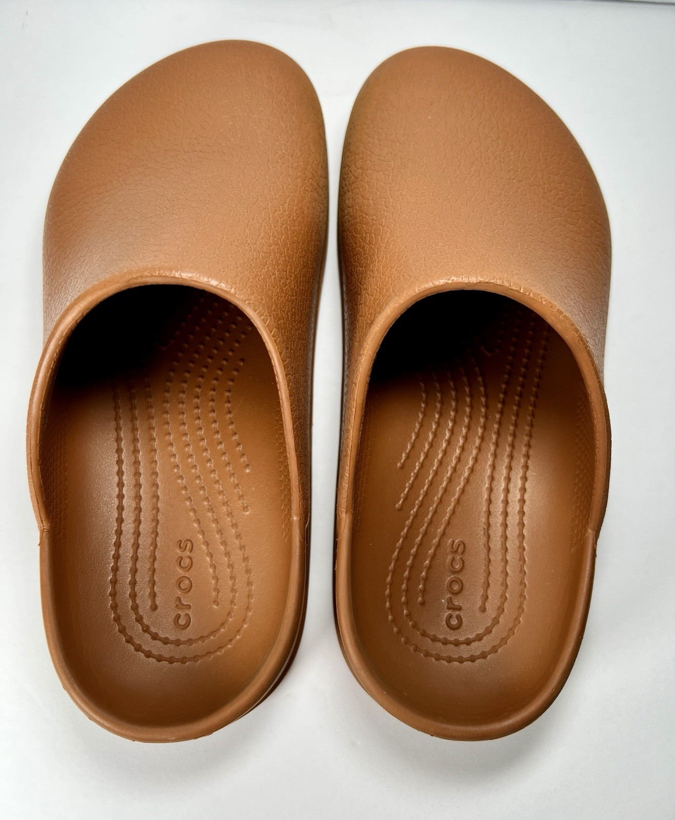 Crocs Dylan Clog Cognac Brown Mule Excellent Condition M 4 W 6 Shoes Slip On