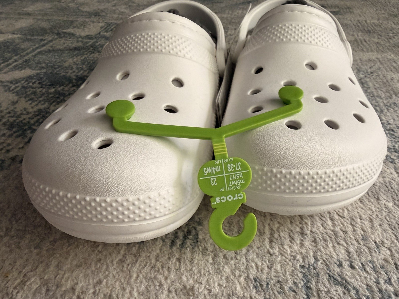 NWT Crocs Classic Lined Clog, White/Smoke, M5/W7