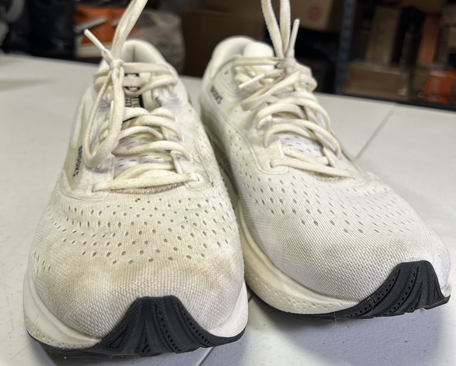 Brooks Adrenaline Gts 24 Running Shoes Sz 12.5 White Lace Up Sneakers