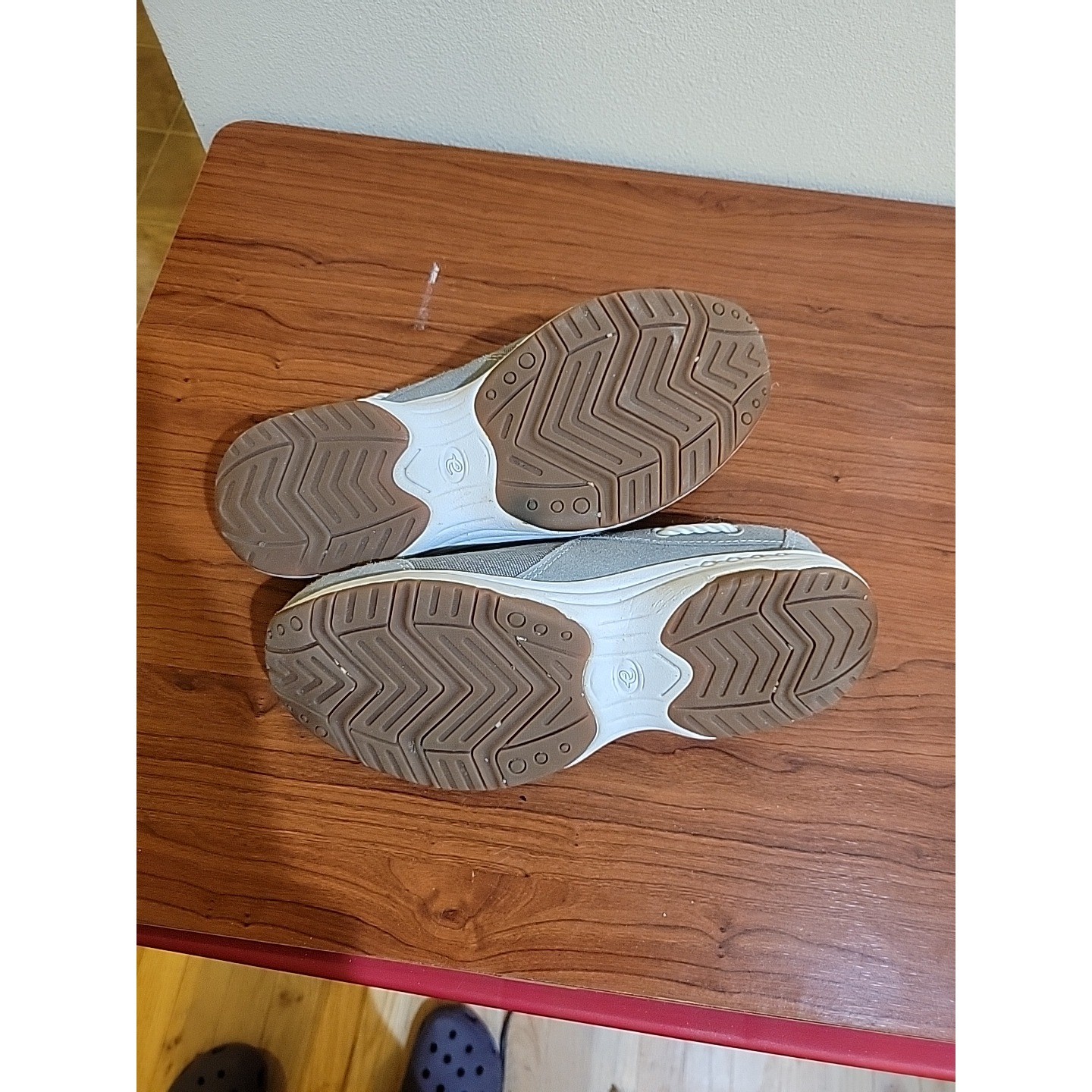Easy Spirit Traveltime Gray Suede Textile Slip On Mules Clogs Shoes Women Size 7