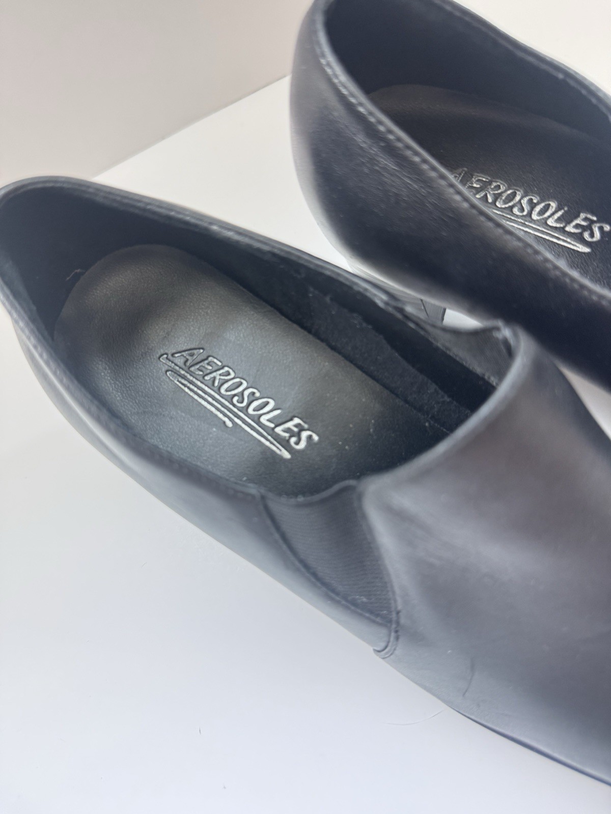 Women’s Aerosoles Black Proven Winner Block Heel Size 8.5
