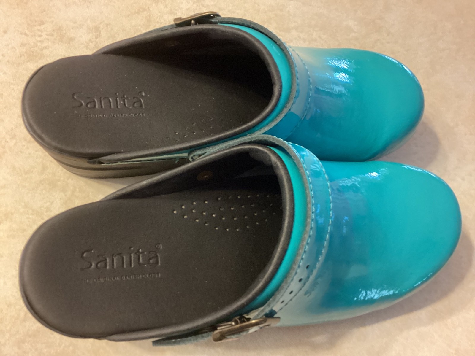 NWOT Sanita Women’s Metallic Blue The Original Danish Clogs Size EU 39 US 8.5-9