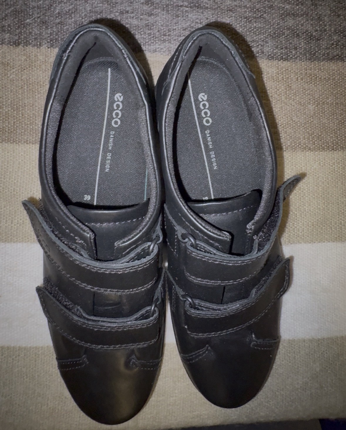 ECCO Double Strap Shoe Sneakers Women’s Size 8-8.5 / 39
