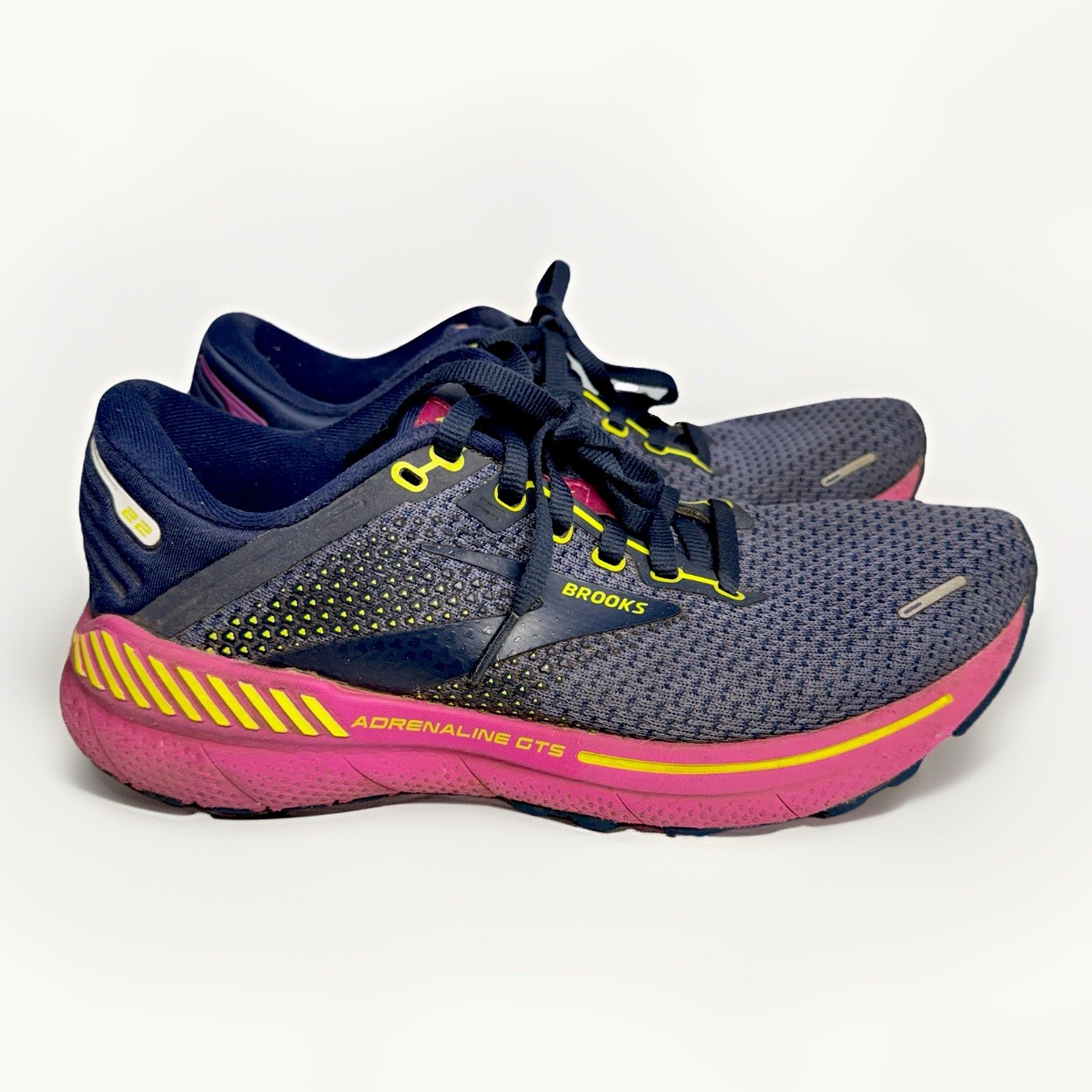 Brooks Womens Running Shoes Size 7b Adrenaline GTS 22 Sneaker 1203531B490