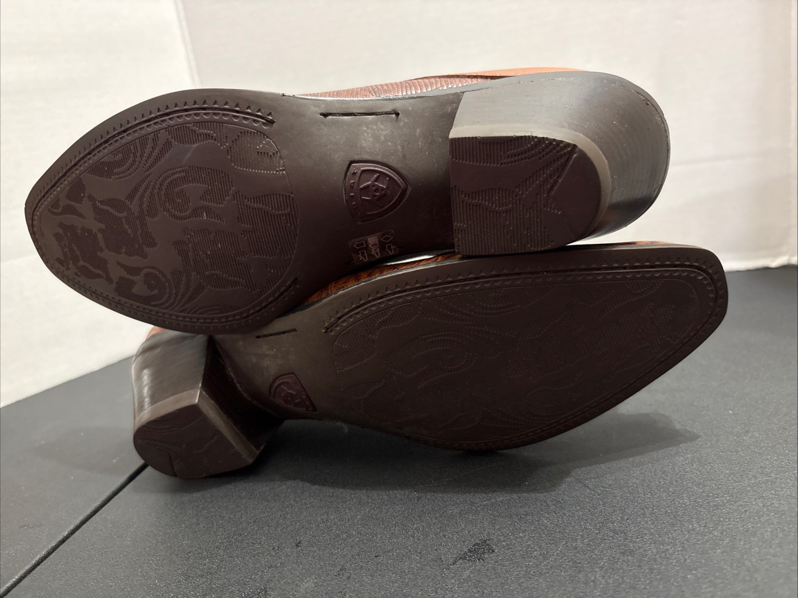 ARIAT Dessert Stars Moc Cognac Leather Cowboy Western Clogs Mules #13397 Sz 8B