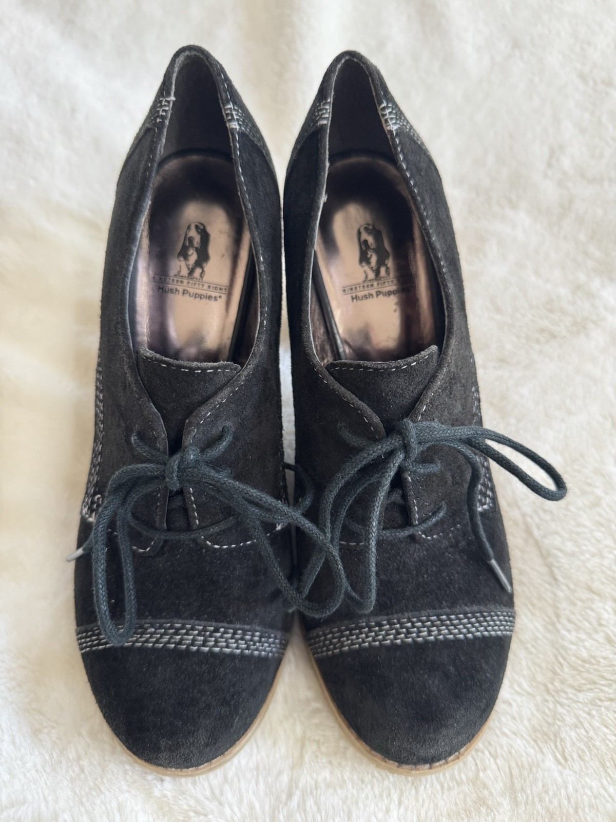 Women’s Oxford Shoes Size. 7 Black Suede Lace Up Stacked Heel School-Girl