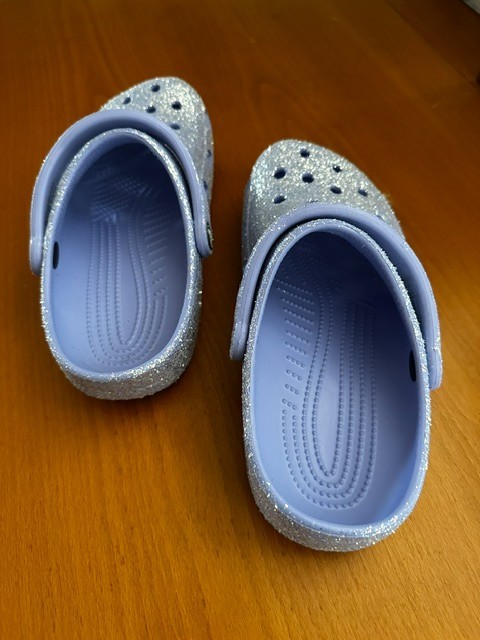 Crocs Adult Classic Iridescent Glitter Clog Purple M5 W7