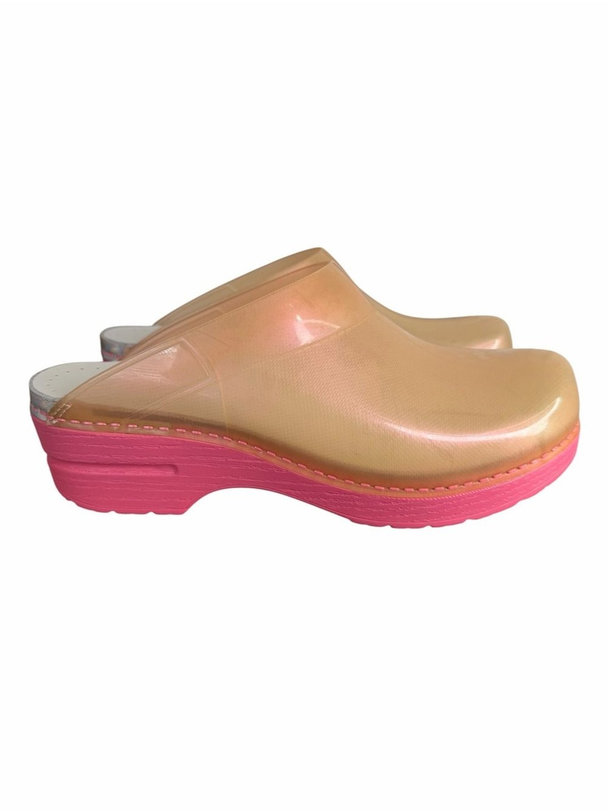 Dansko Sonja Clogs size 40 9.5 to 10 Coral Translucent Pink Sole Nursing Shoes