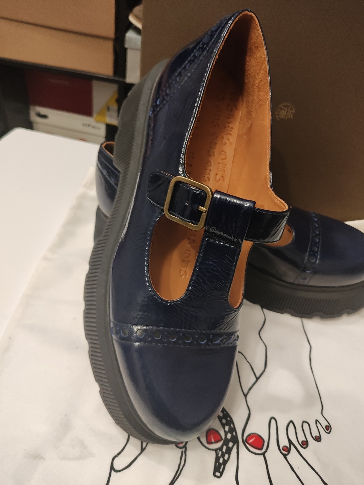 NIB Chie Mihara Qauja Sucre Navy 42