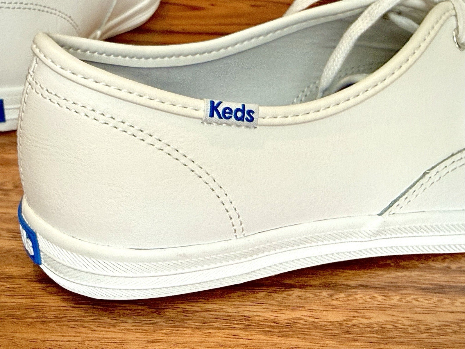 Keds Women’s Champion Original Leather Sneakers, White Leather, 9.5 M (US) NEW