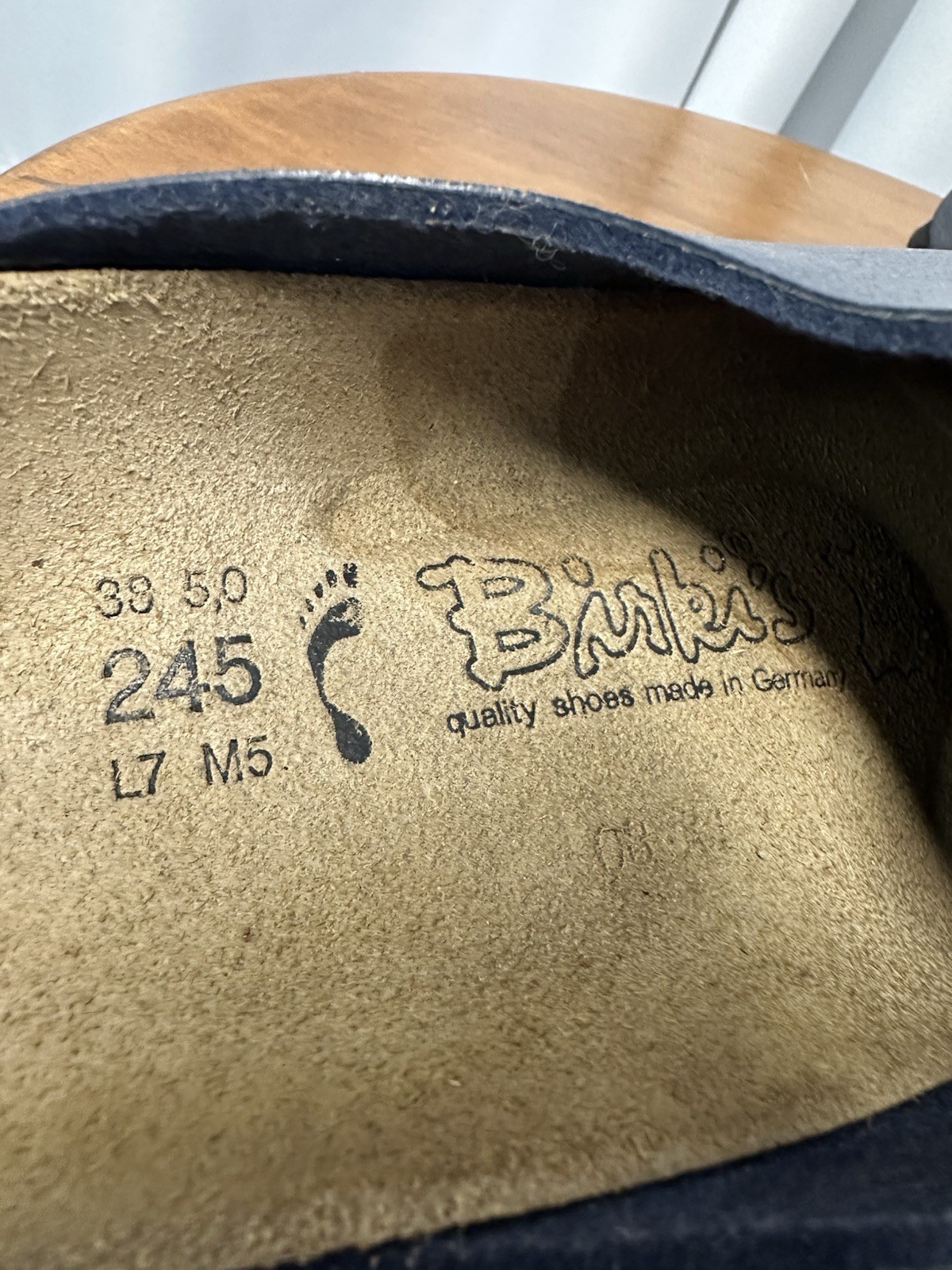 Birki’s Birkenstock Amsterdam Women’s 7 Men’s 5 Navy Blue Suede Flat Clog EUC