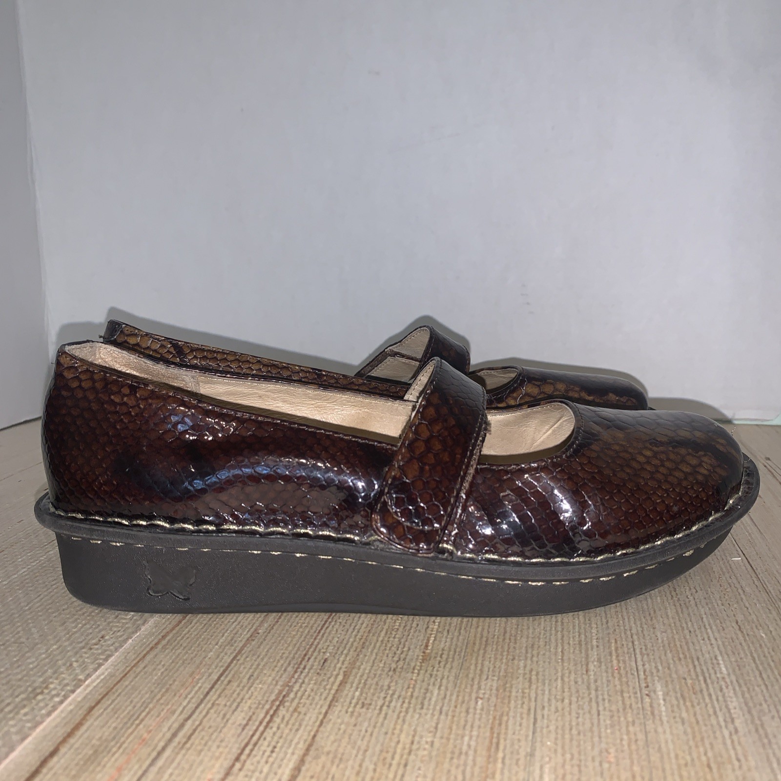 Algeria Women’s Size 9 US EU 40 Brown Snake Print Mary Jane Casual Shoes Comfort