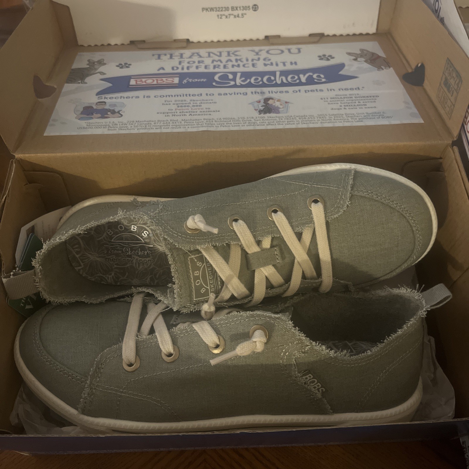 Women’s Bobs Skechers with Memory Foam Size 8.5 Lot