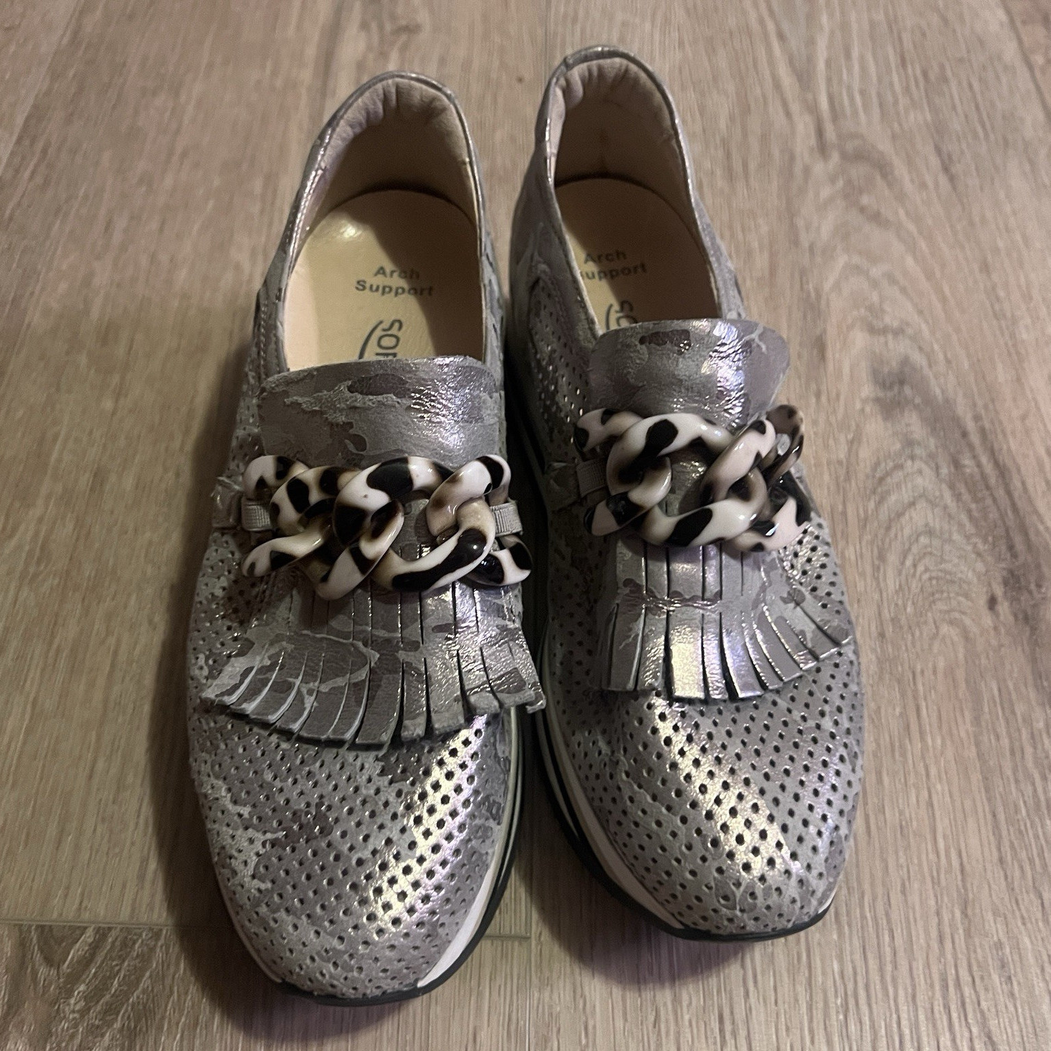 Softwaves Women’s Leather Slip-On Wedge Platform Camo Chain Sneakers 7.5