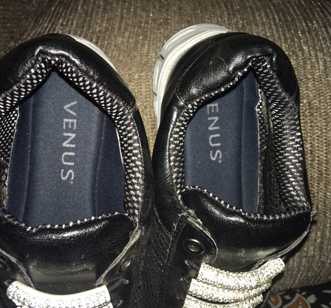 VENUS Slip-on Mesh Fashion Sneakers Foam Insole Size 6.5 / 37
