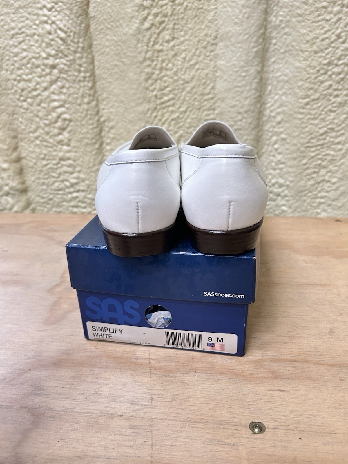 SAS 1550-001 Simplify White Pearl Bone Sz 9 M Women’s NEW IN BOX Made In USA