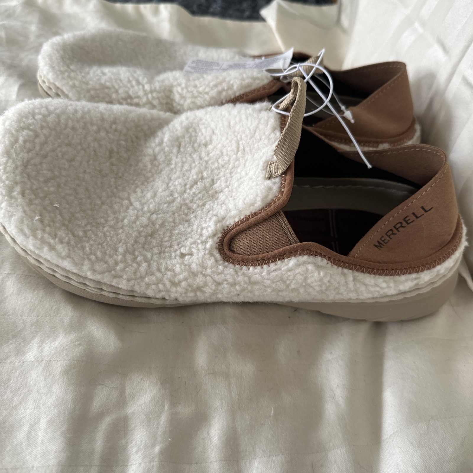 NWT Merrell Hut Moc Cozy Slip On Shoes Smore 8M Ivory And Brown Women’s