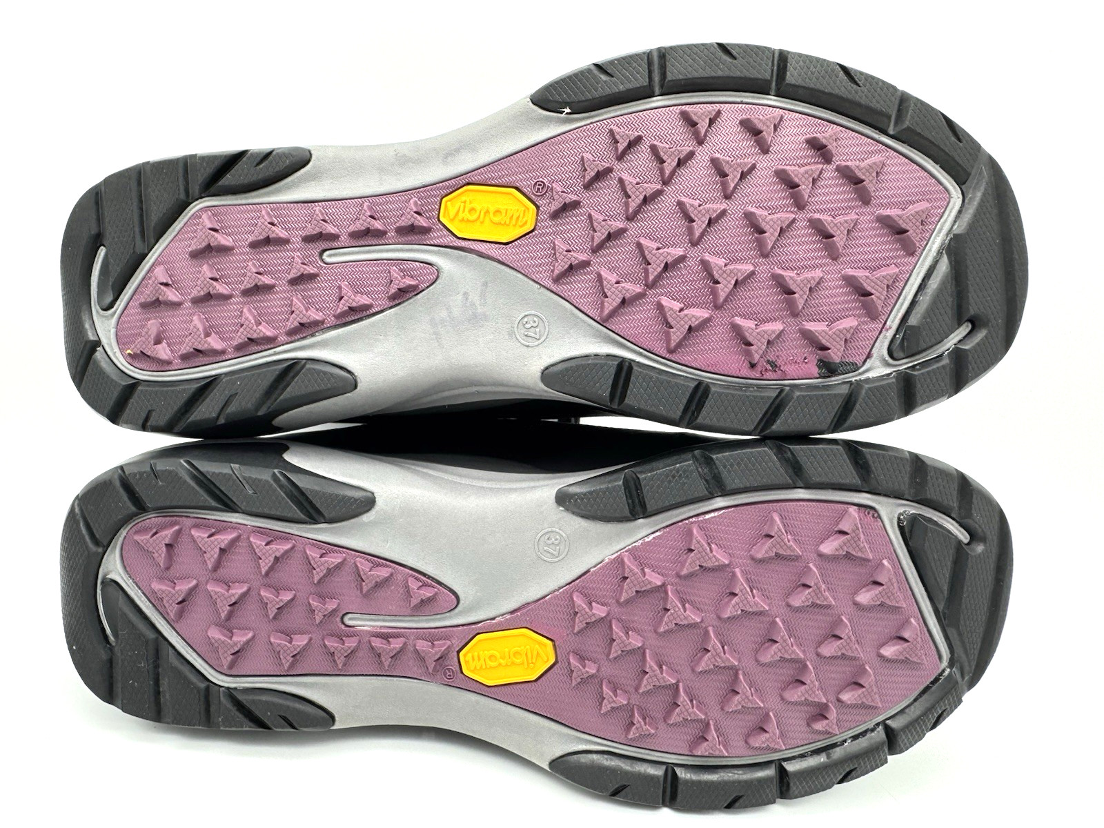 Dansko Makayla Hiking Shoes Waterproof Black Vibram Soles Women EU 37 / US 6.5-7