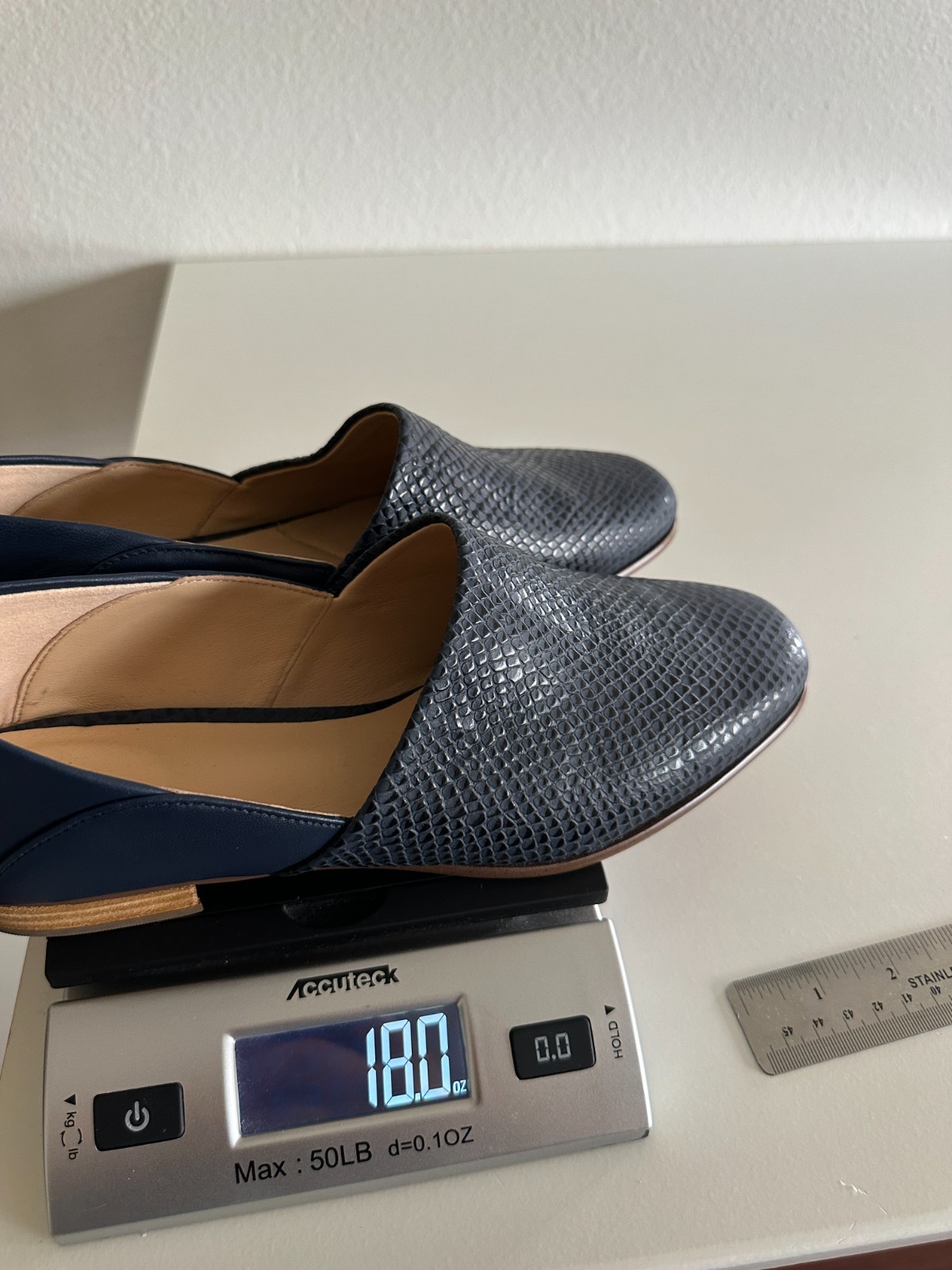 NEW Clarks Pure Tone Cushion Plus Slip On Leather Navy Snake Skin Women 8.5M