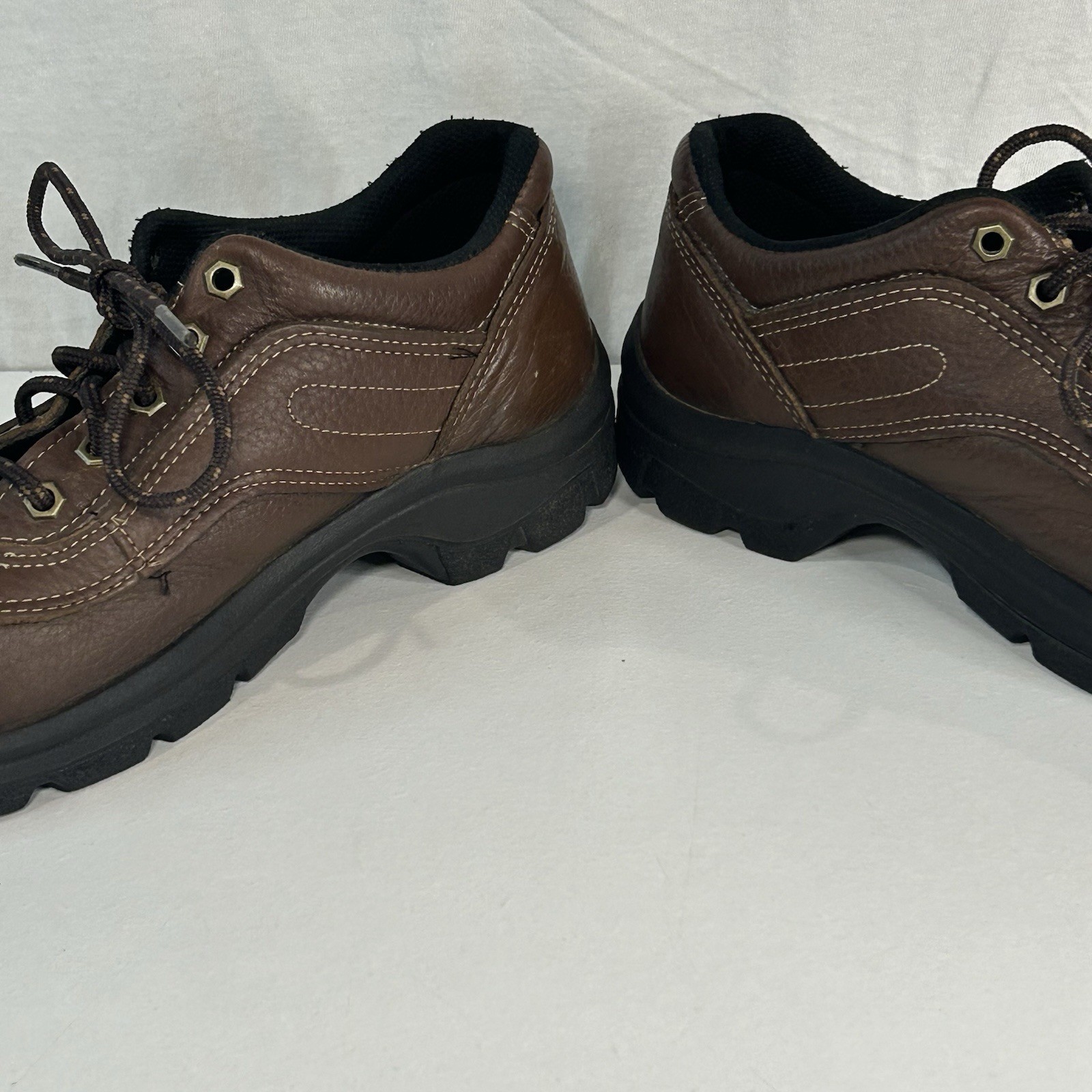 Thorogood Women’s Oxford Double Track Safety Toe Work Boot 504-4406 Size 9 Brown