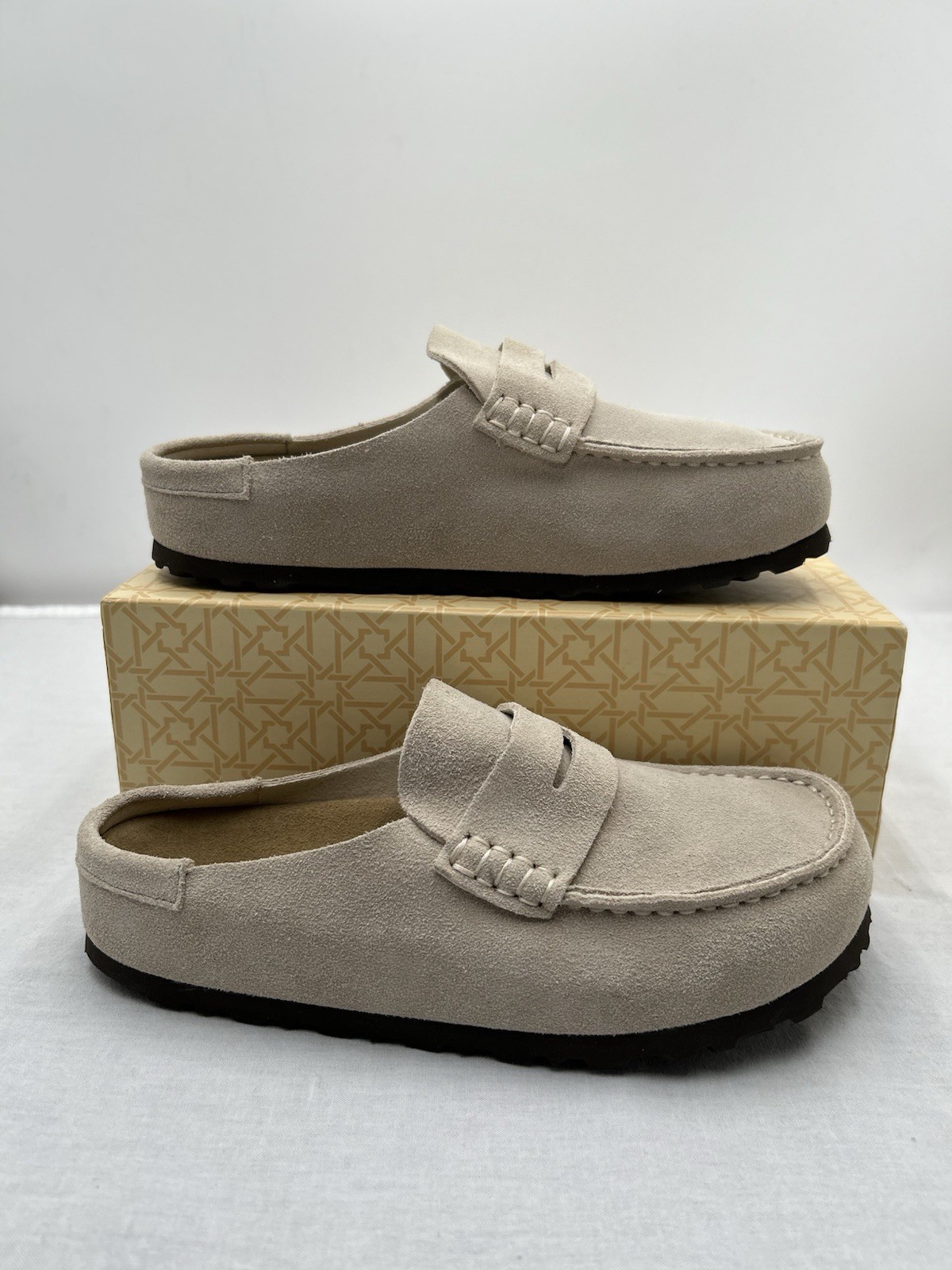 Birkenstock “Naples” Taupe Clog Suede Close Toe Penny Loafer Mules Sz 41 US 10