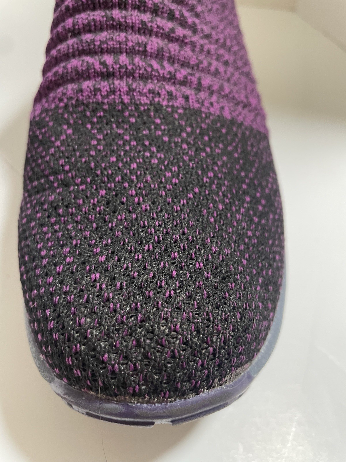 Women’s Cloth Knit Sock Like Opening SlipOn Purple Lightweight Shoes Size 9 Walk