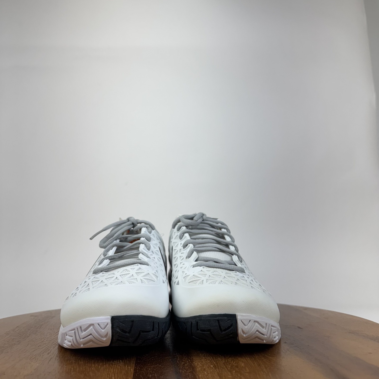 New Womens Nike Zoom Cage 2 White Comfort Athletic Tennis Sneakers Size 10.5 M