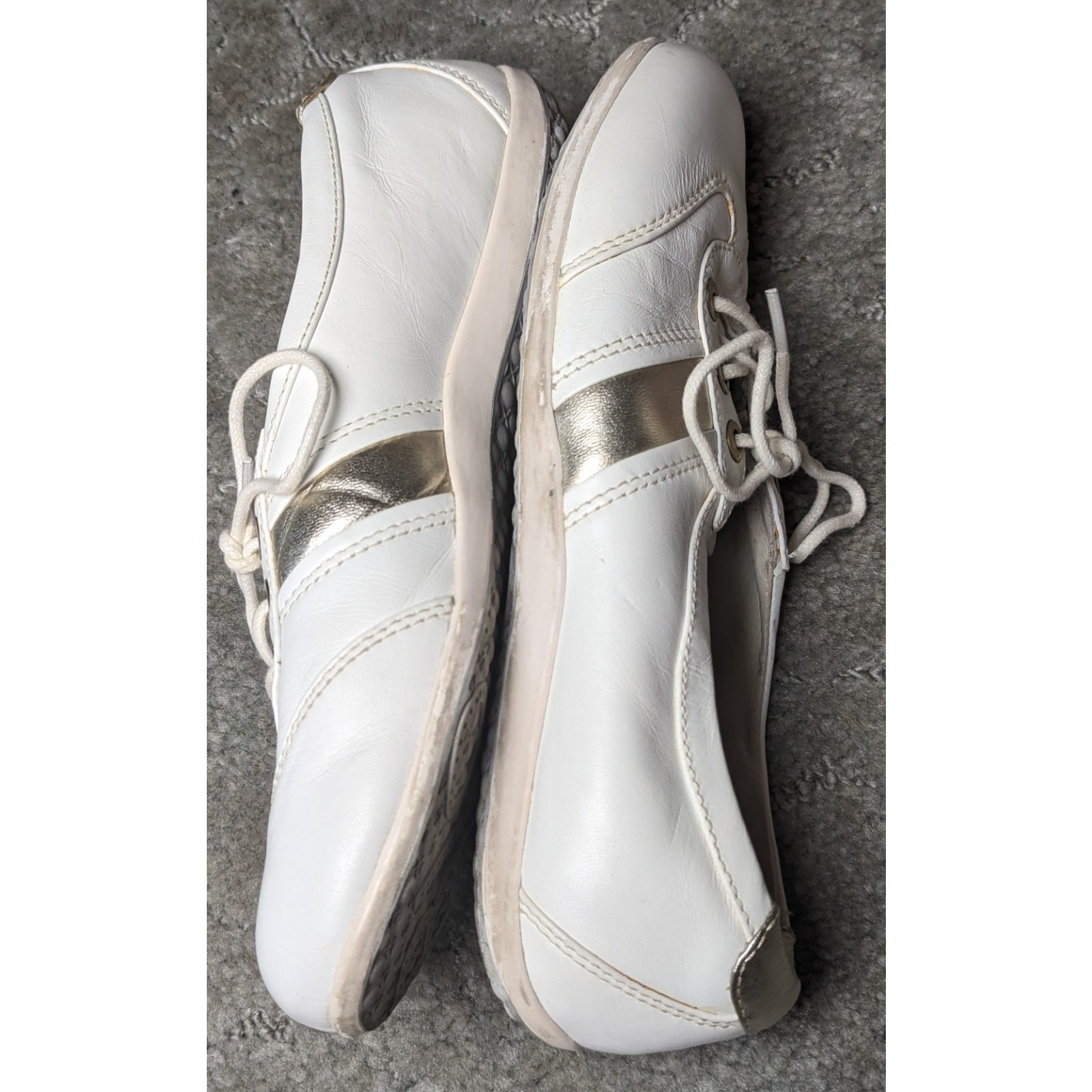 Blondo Mao Oxford Golf Sneakers WOMENS 6M Walking Shoe White Gold Leather Comfy
