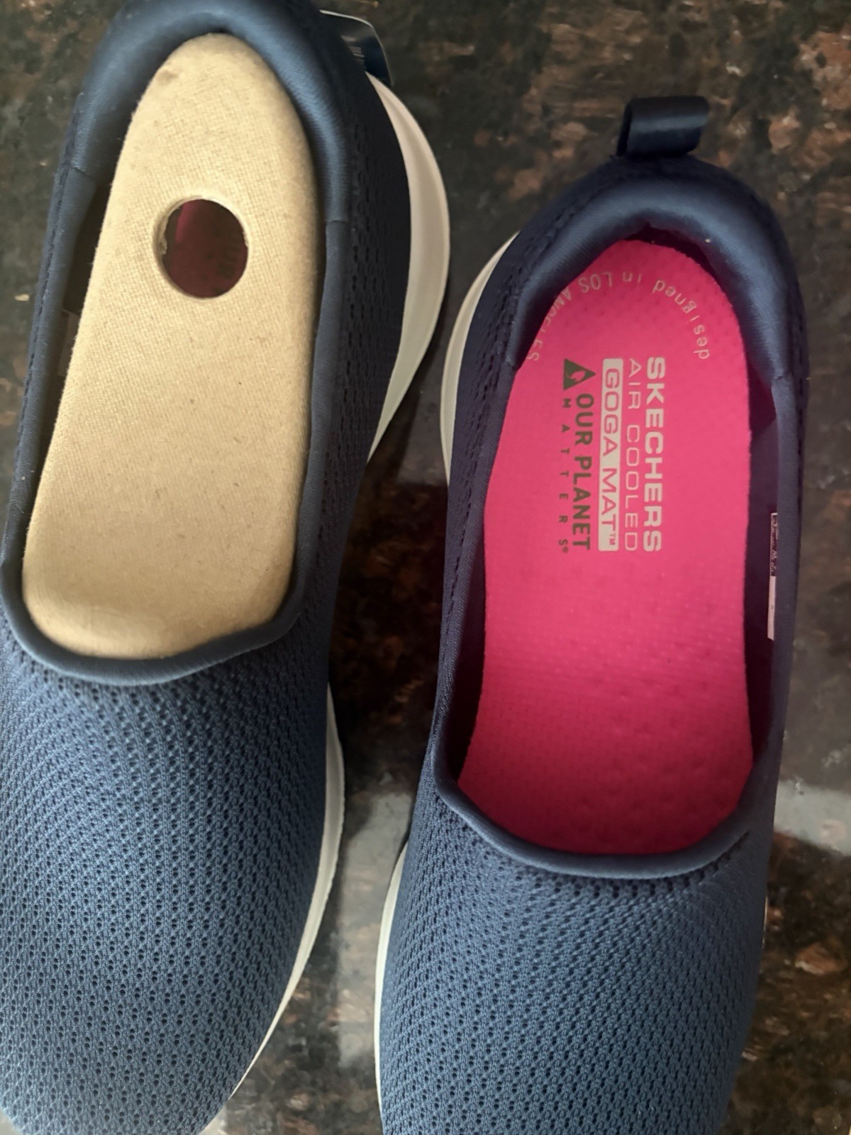 SKECHERS GOwalk Women’s Slip-On Mesh Shoes Navy/White/Pink 8.5 Washable