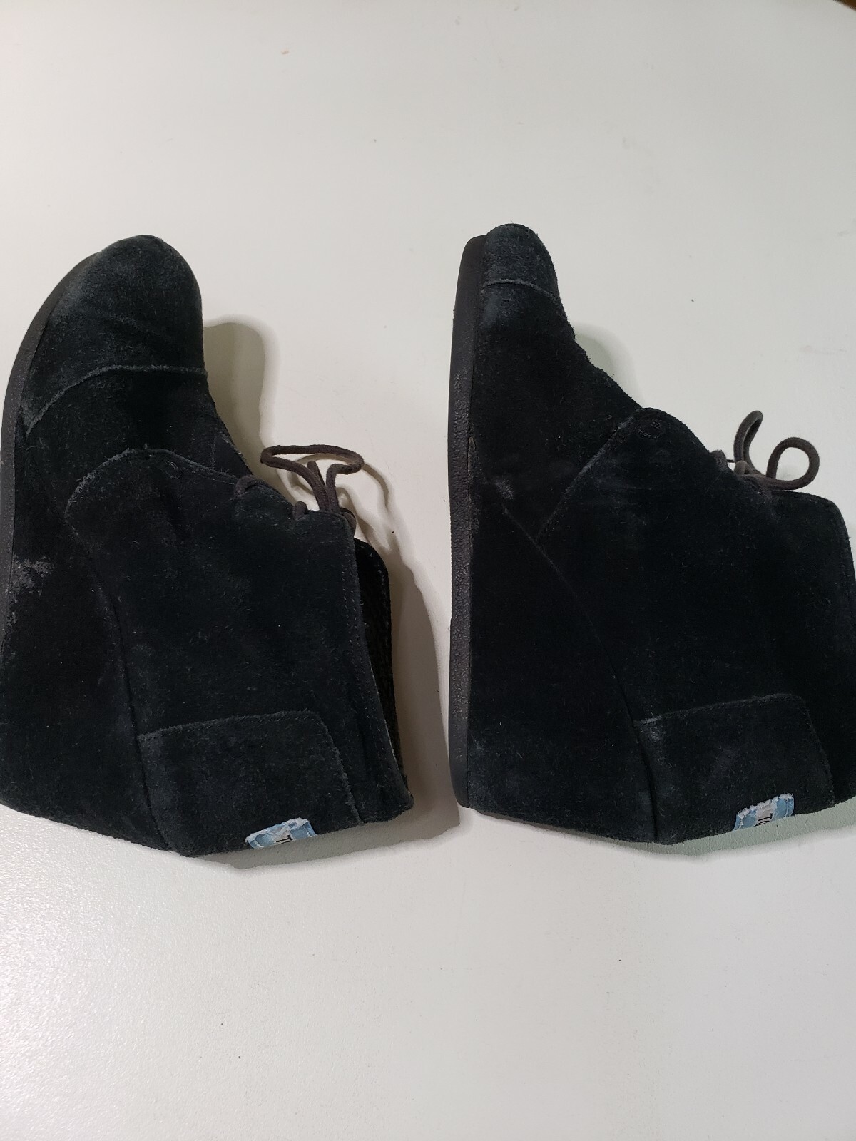 TOMS Desert Bootie 300512 Black Suede Lace Wedge Ankle Shoes Boots Size 6