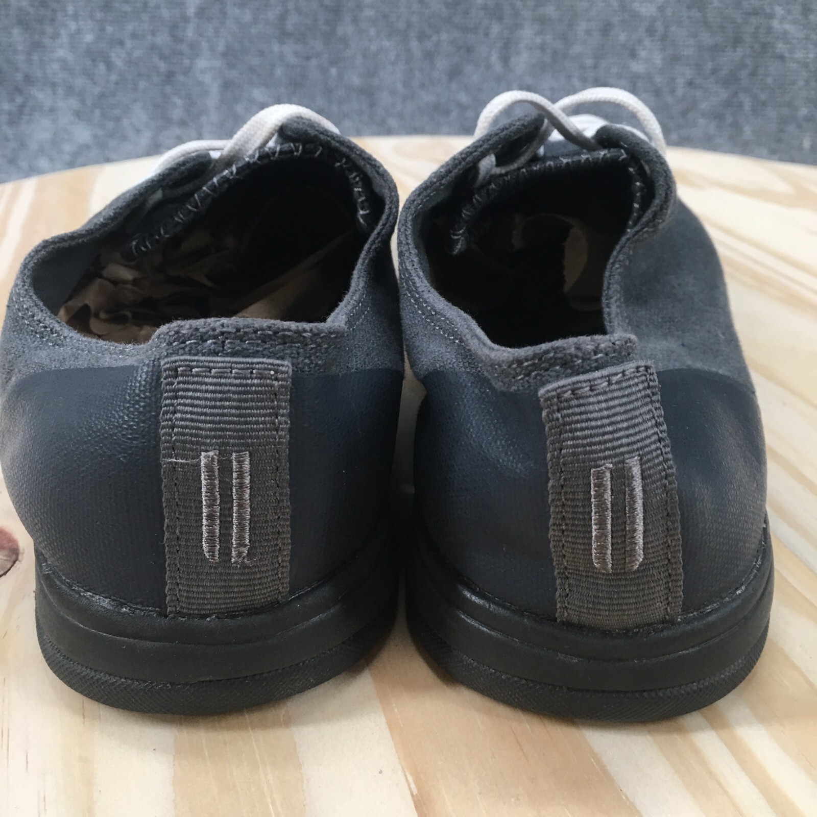 No Bull Shoes Womens 8.5 Mens 7 Casual Sneakers Gray Canvas Lace Up Comfort Low