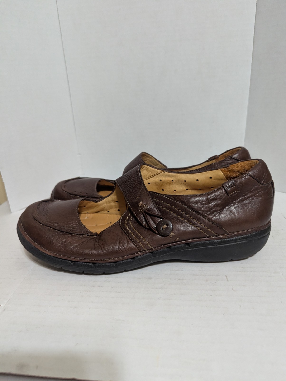 Clarks Unstructured Women’s Size 8 M Mary Jane Comfort Brown Shoes