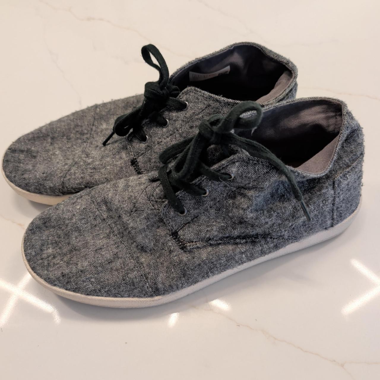 Toms Sz 8.5 Shoes Women’s Casual Sneaker Gray Fabric Lace Up Canvas Textured